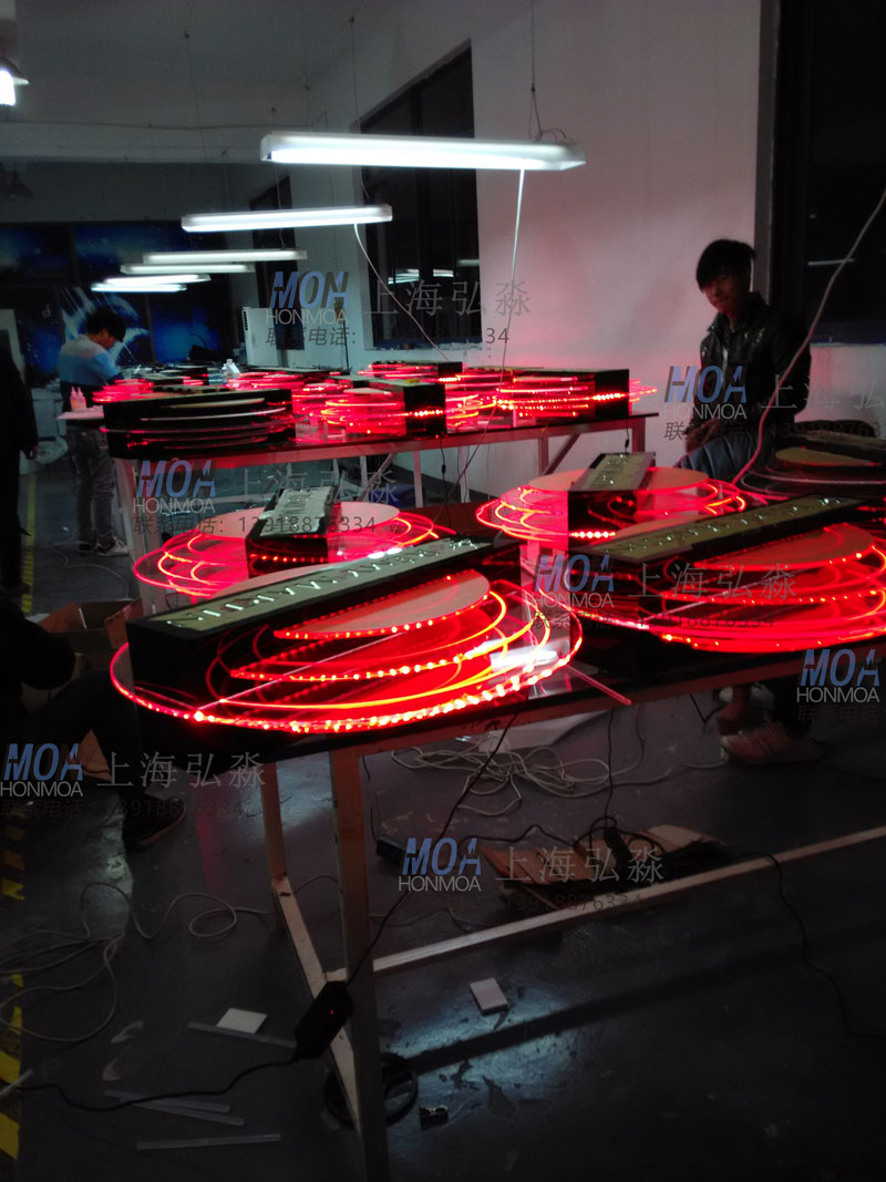 亞克力懸掛燈箱